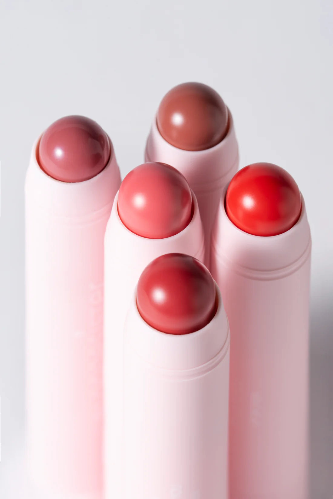 BLONDESISTER kreidelė: skaistalai ir lūpdažis viename, 3,5 g