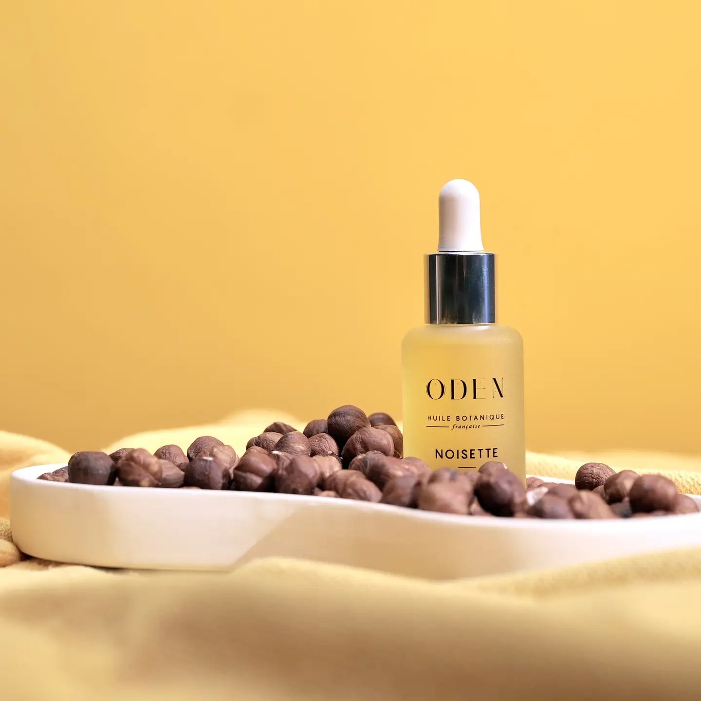 Lazdyno Riešutų Veido Aliejus – Reguliuoja ir Balansuoja Mišrią Odą 30ml