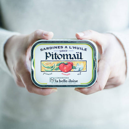 Sardinės Pitomaïl su pomidorais, česnakais ir paprika